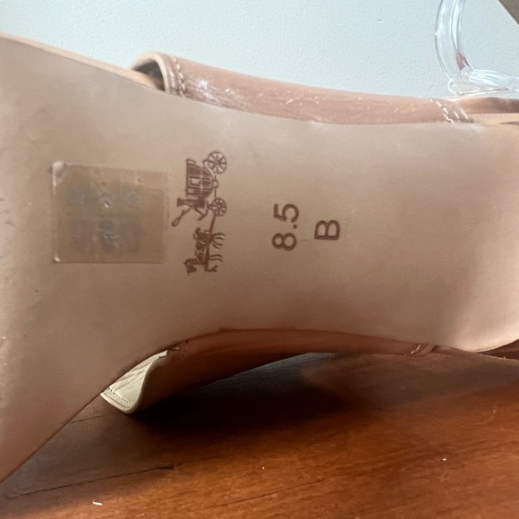 Coach turn key lock sandal heels white tan size 8.5 - Picture 7 of 7